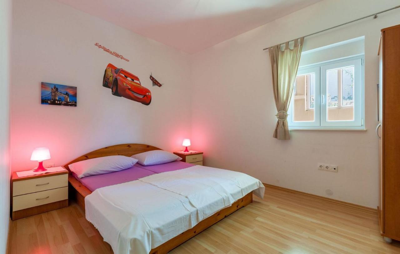 Apartments With A Parking Space Stanici, Omis - 17894 Екстериор снимка