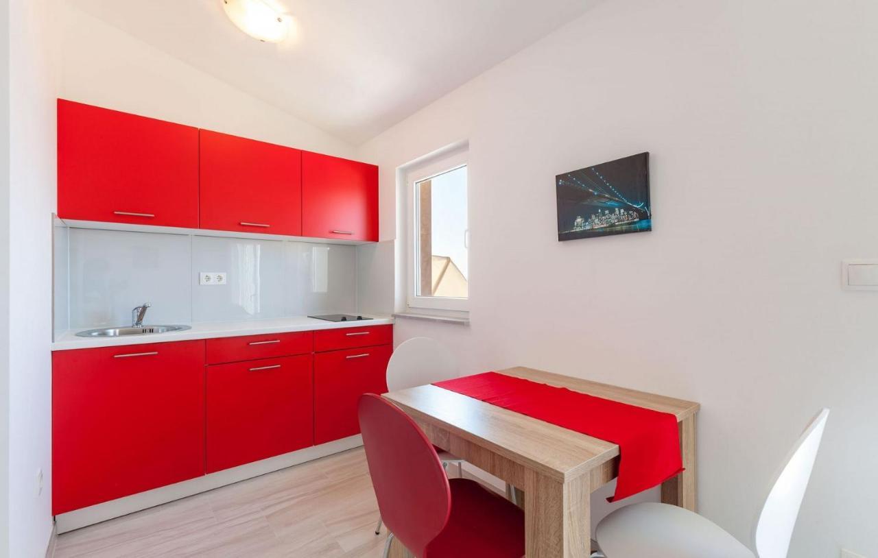 Apartments With A Parking Space Stanici, Omis - 17894 Екстериор снимка