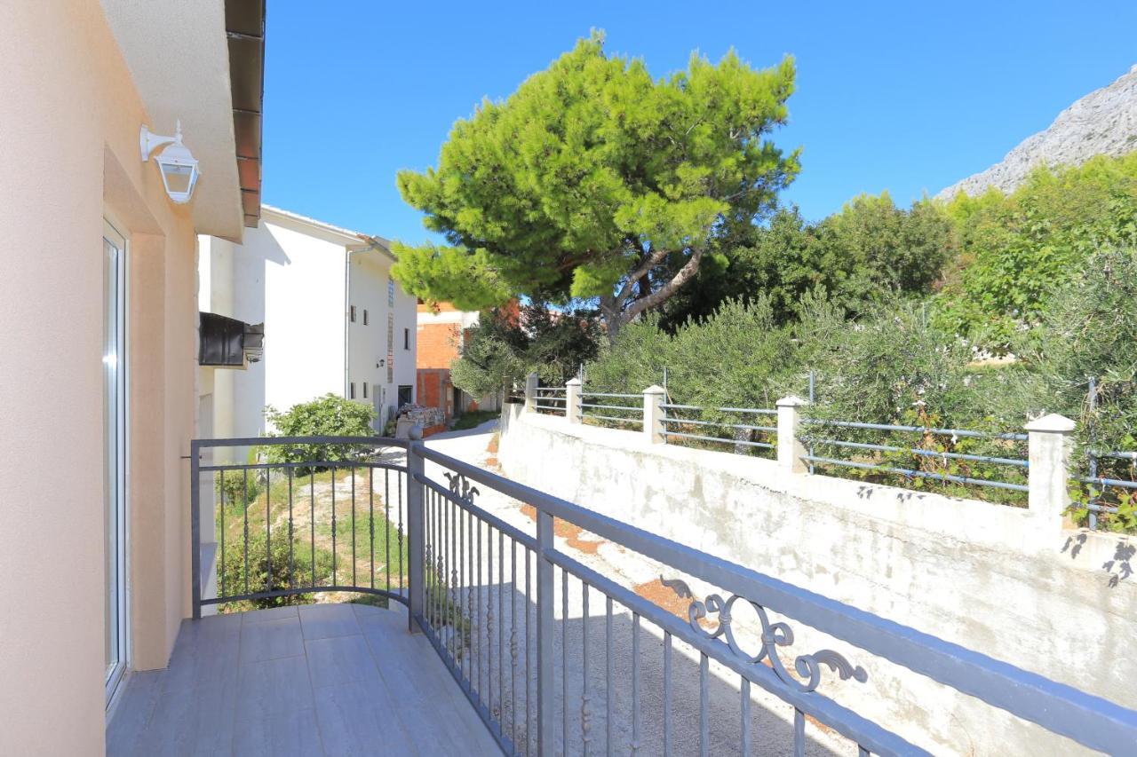 Apartments With A Parking Space Stanici, Omis - 17894 Екстериор снимка
