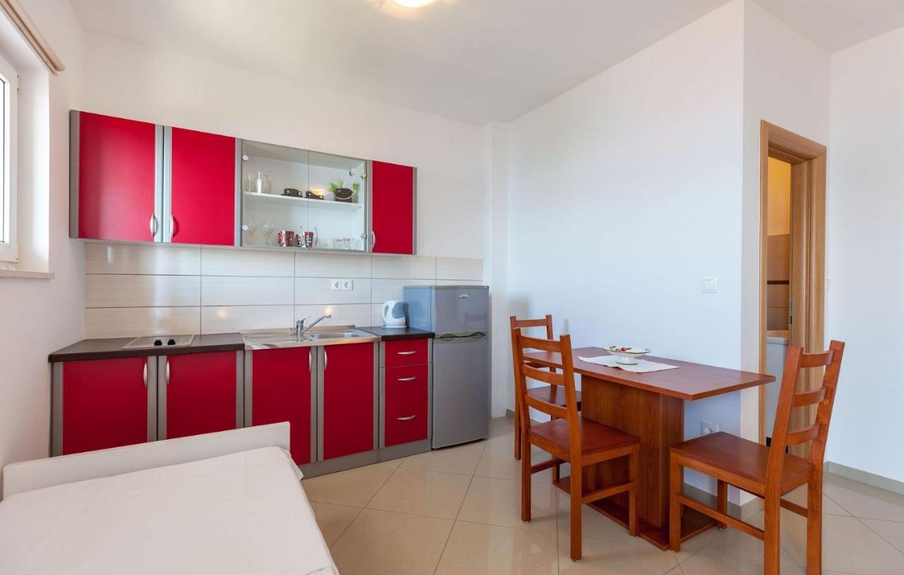 Apartments With A Parking Space Stanici, Omis - 17894 Екстериор снимка
