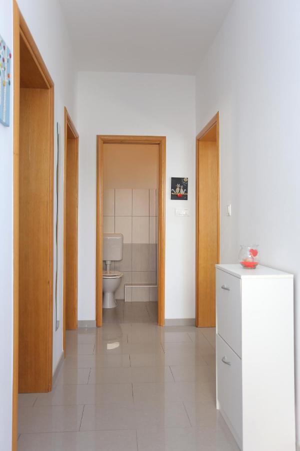 Apartments With A Parking Space Stanici, Omis - 17894 Екстериор снимка